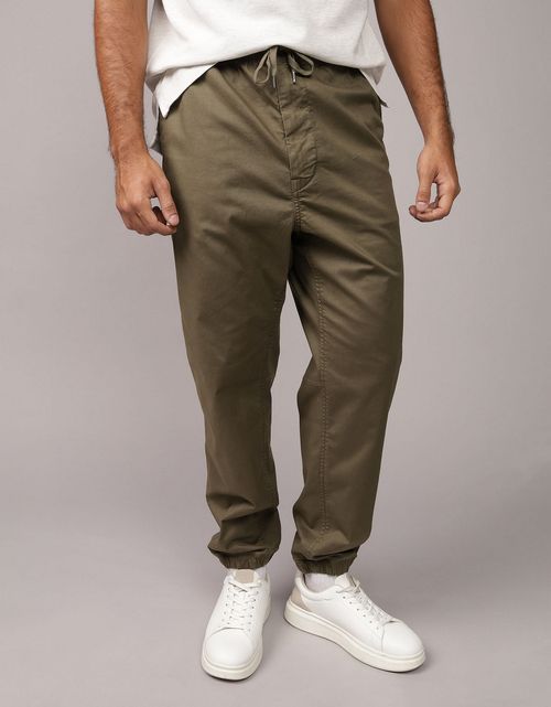 Jogger Tipo Trekker Ae