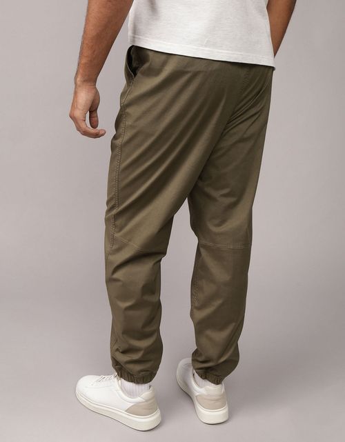 Jogger Tipo Trekker Ae