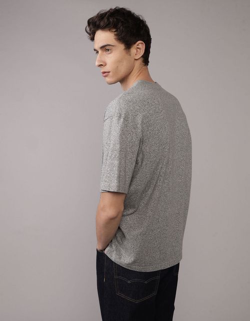 Camiseta gráfica con logotipo icónico Ae