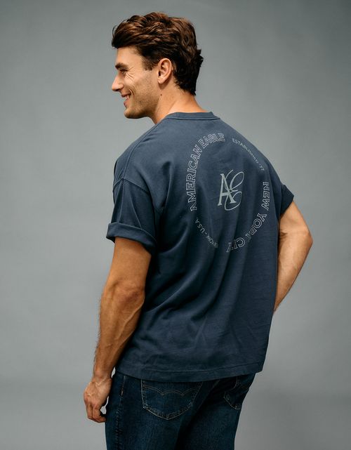 Camiseta gráfica de Ae