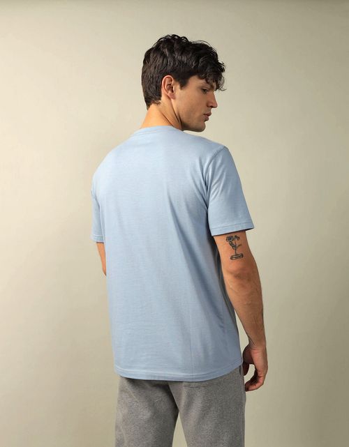 Camiseta AE gráfica con logo super suave