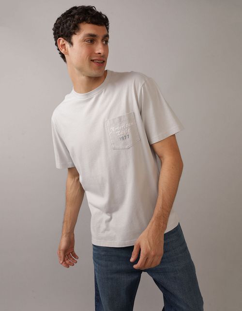 Camiseta con Bolsillo y Gráfico Manga Corta Hombre AE