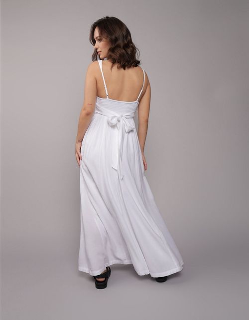 Vestido Aeo con hombros descubiertos