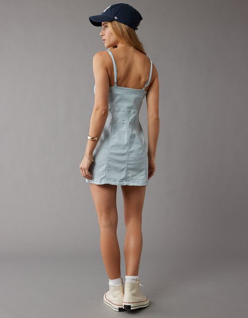 Vestido Aeo con hombros descubiertos