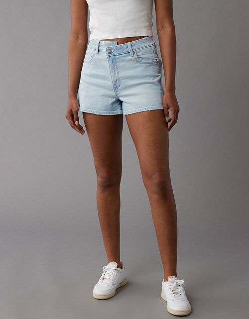Short Ae mom