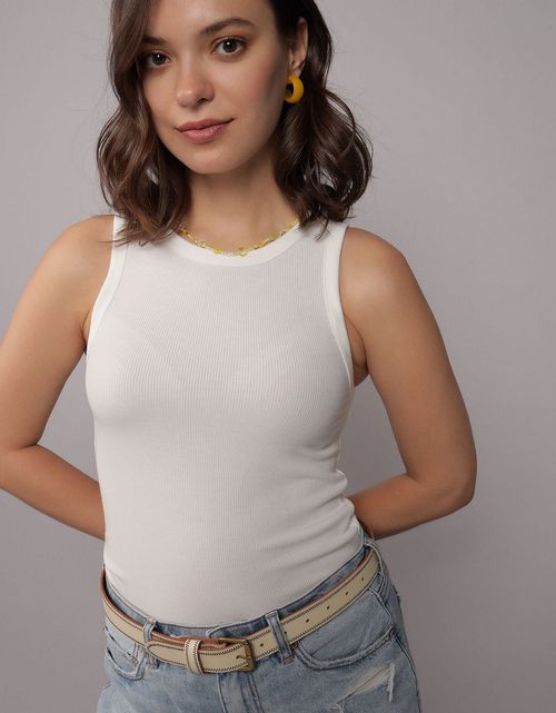 Blusa AE cuello redondo sin mangas para mujer