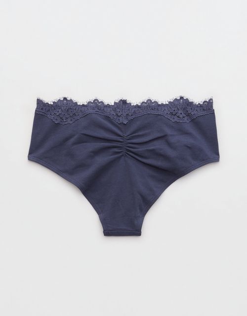 Ropa interior atrevida con fruncido de encaje y algodón supercómodo.
