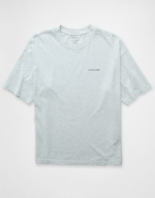 Camiseta gráfica con logo grande de Ae
