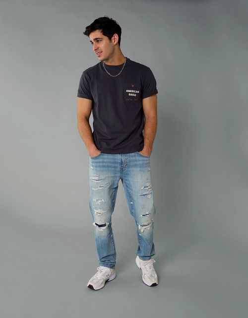 Camiseta Gráfica con Logotipo Elevado Ae
