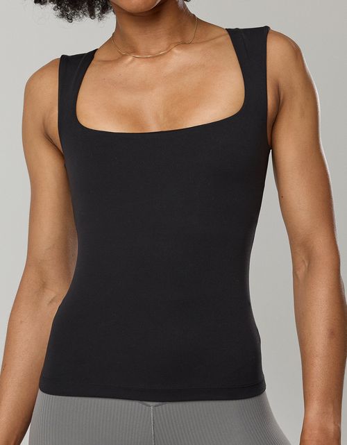 Offline de Aerie Real me top de tirantes con escote cuadrado bajo perfil.
